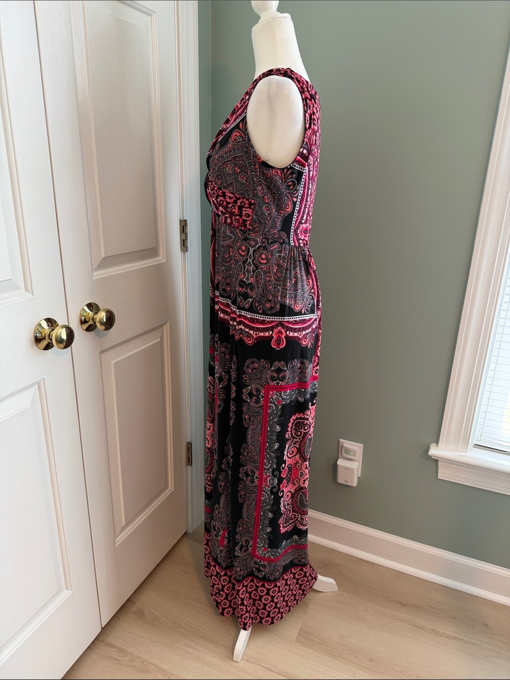 Soma Black and Pink Paisley V-Neck Maxi Dress - Picture 4 of 8